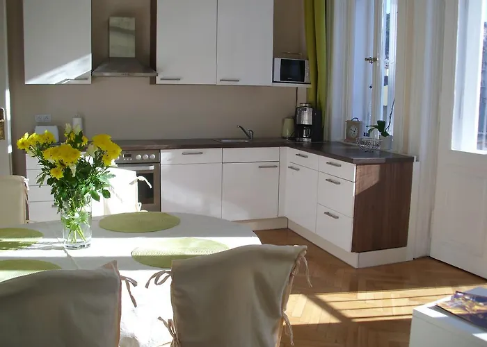 Apartment In City Center - Morassi