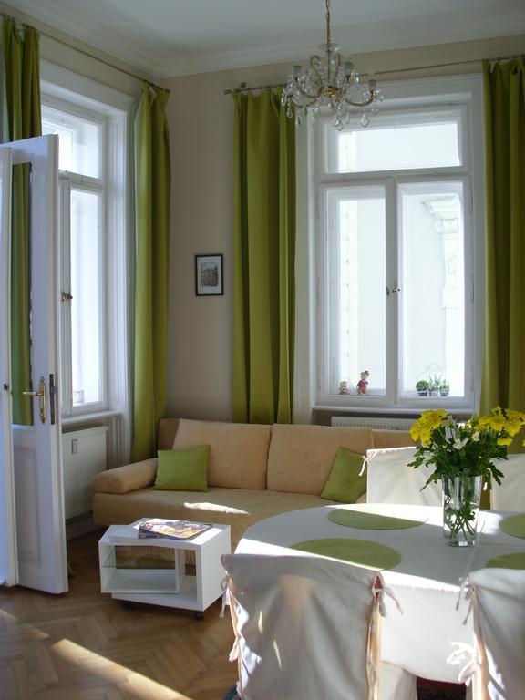 Apartment In Center - Morassi